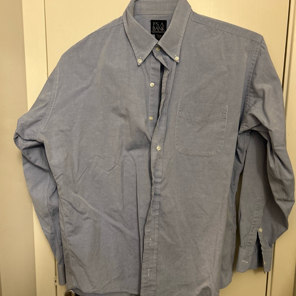 Jos. A Banks executive  Button Down Shirt 16 1/2 x 35 #5 plain blue